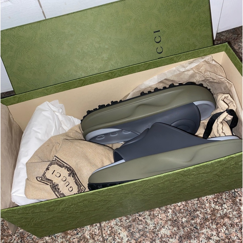 Gucci Platform slides